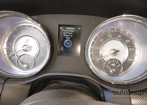 2013 Chrysler 300 300S z USA, uszkodzony, nr VIN 2C3CCABG4DH595381